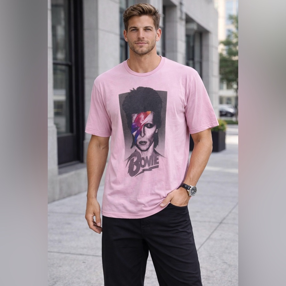 David Bowie Pink Graphic T-Shirt Men’s XL Vintage Style Band Tee